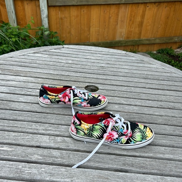 VANS Classic Lo Skate Sneakers Hawaiian Floral‎ Shoes Women’s 8.5 - Picture 1 of 7